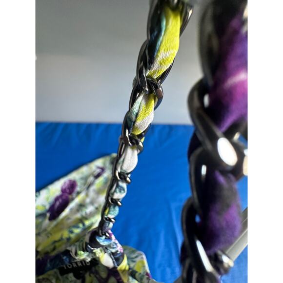 Torrid Georgette Chain-Link Cold-Shoulder Blouse • Floral White • Size 5XL - Picture 11 of 12